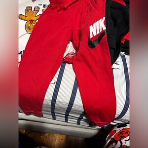 Boys small pretty new Nike sweats